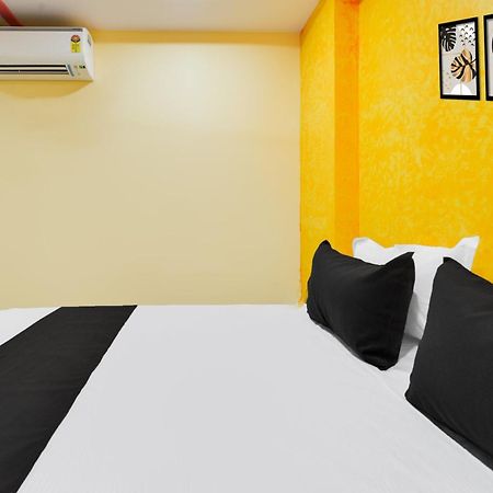 Hotel O Lucky Grand Hyderabad Exteriör bild