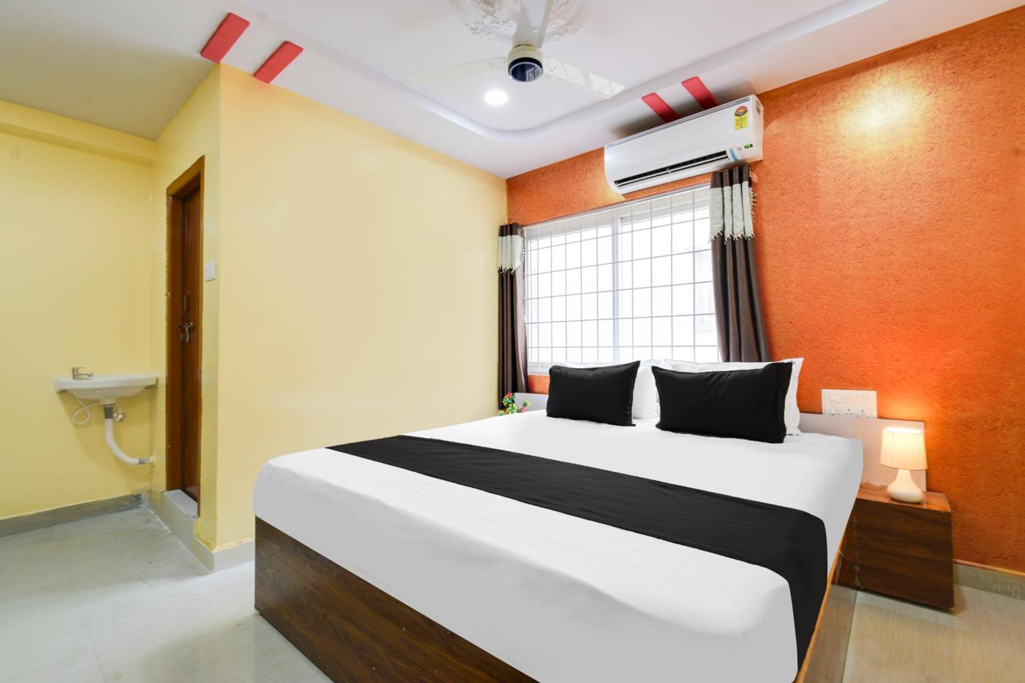 Hotel O Lucky Grand Hyderabad Exteriör bild