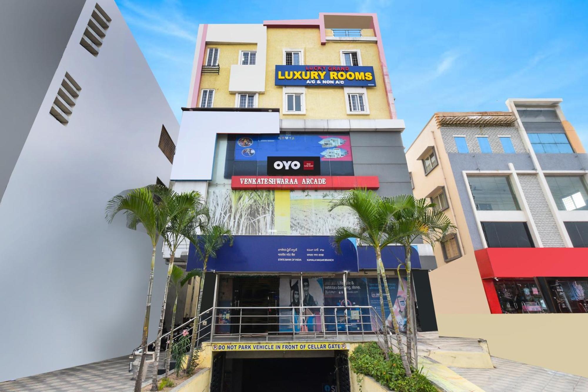 Hotel O Lucky Grand Hyderabad Exteriör bild